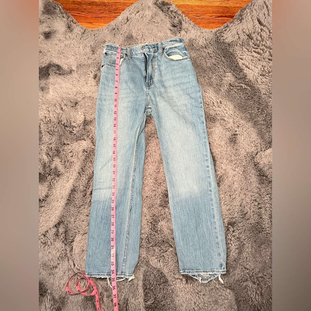 Abercrombie The Ankle Straight Ultra Rise; size 26/2short